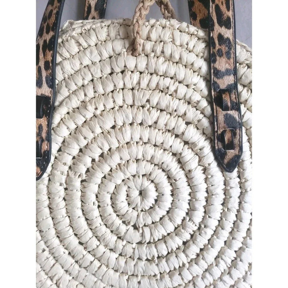 INC International Concepts Bag Beige Leopard Handle Straw Round Animal Print New - Picture 7 of 9